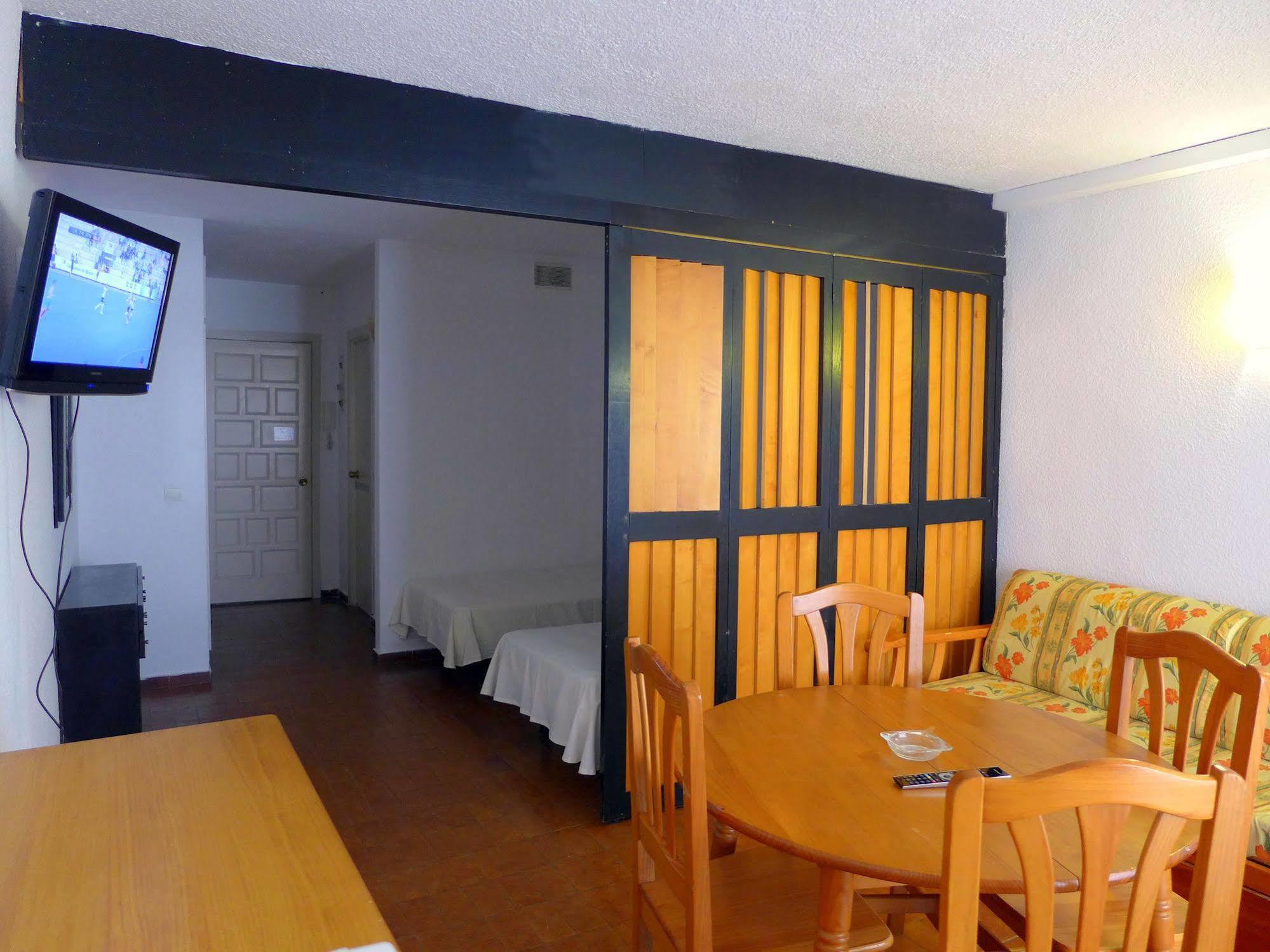 Apartamentos Alboran-Arysal Salou Exterior foto